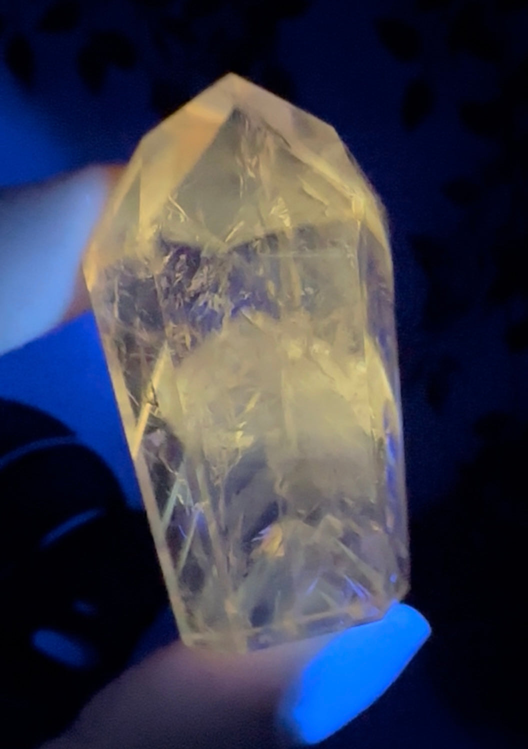 Amethyst x Powellit UV-Reaktiv Nr.35AP