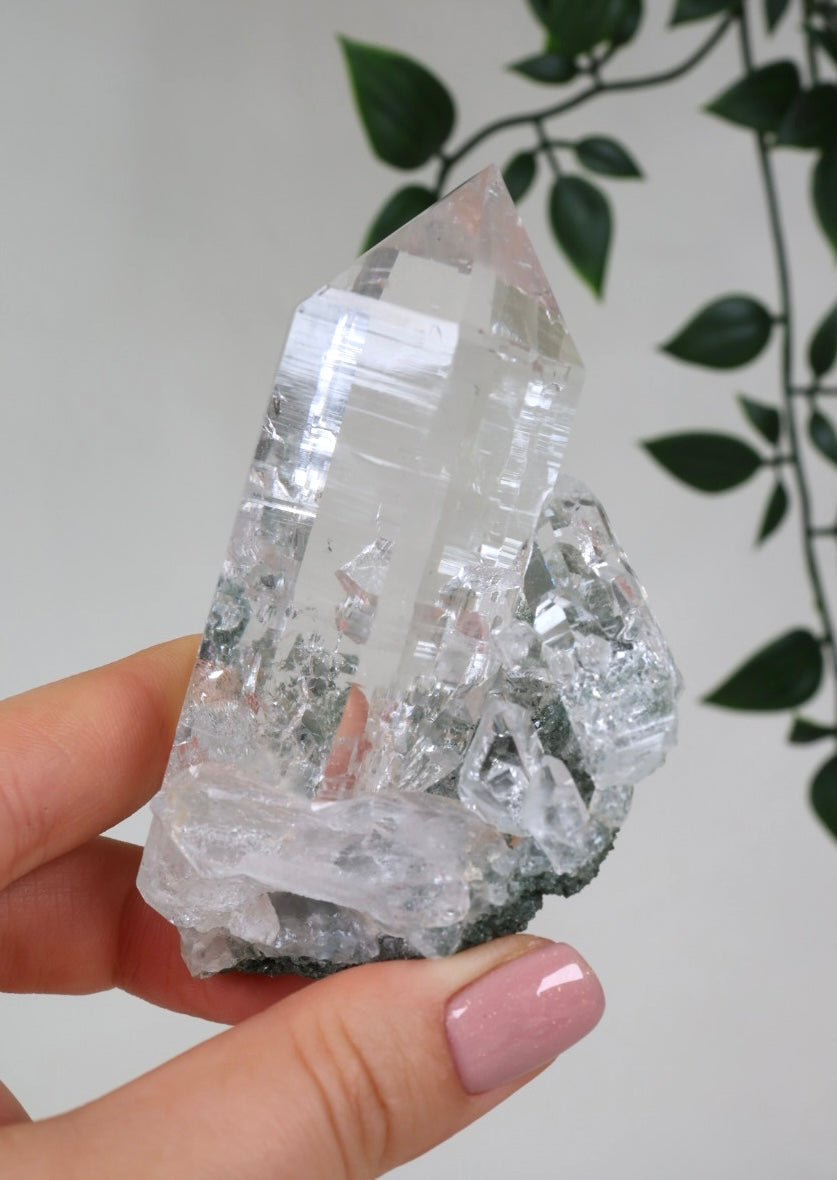 Himalaya Quarz mit Chlorit HQ NR.589HS