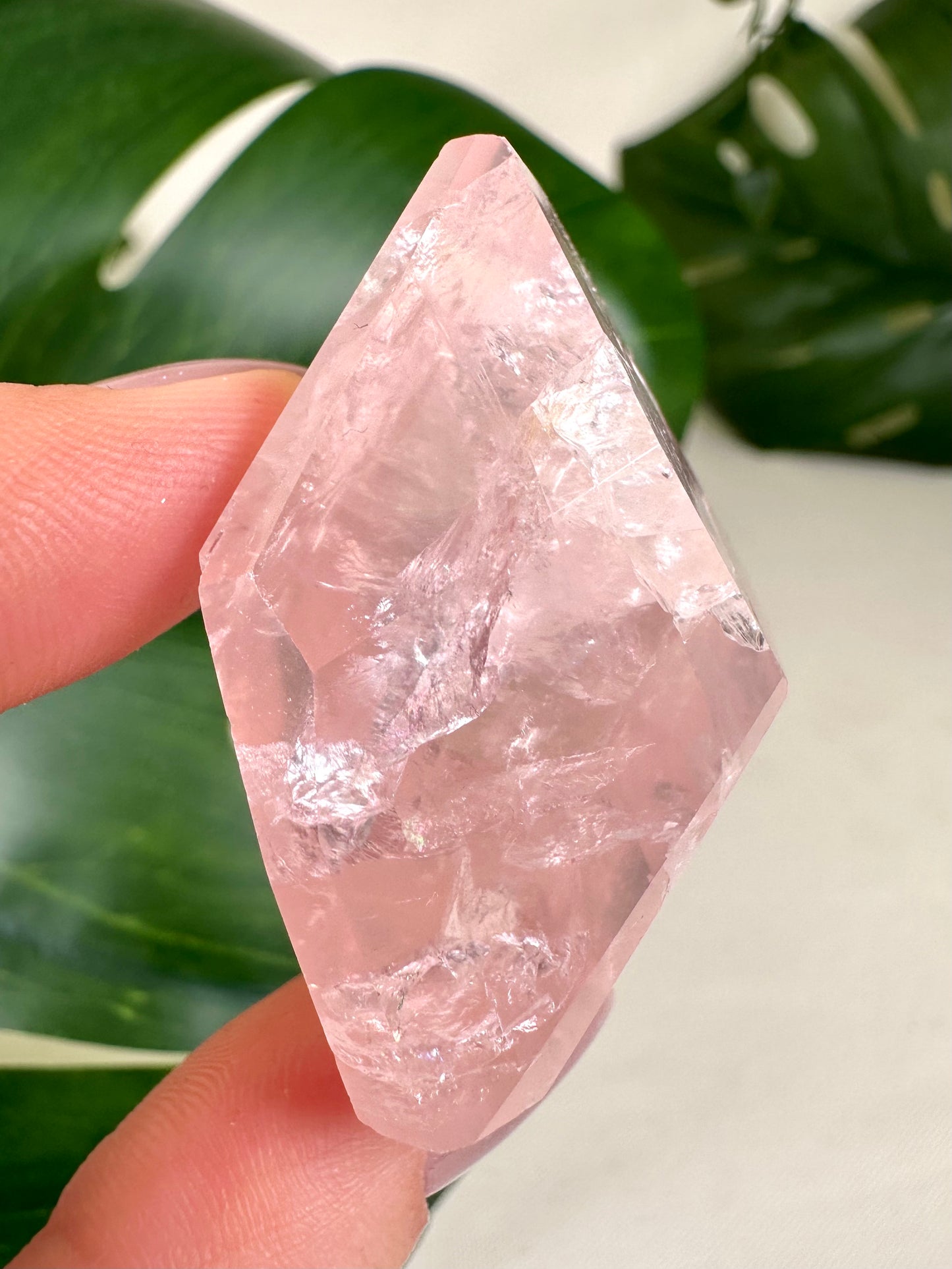 Rose Quartz No. 25R4