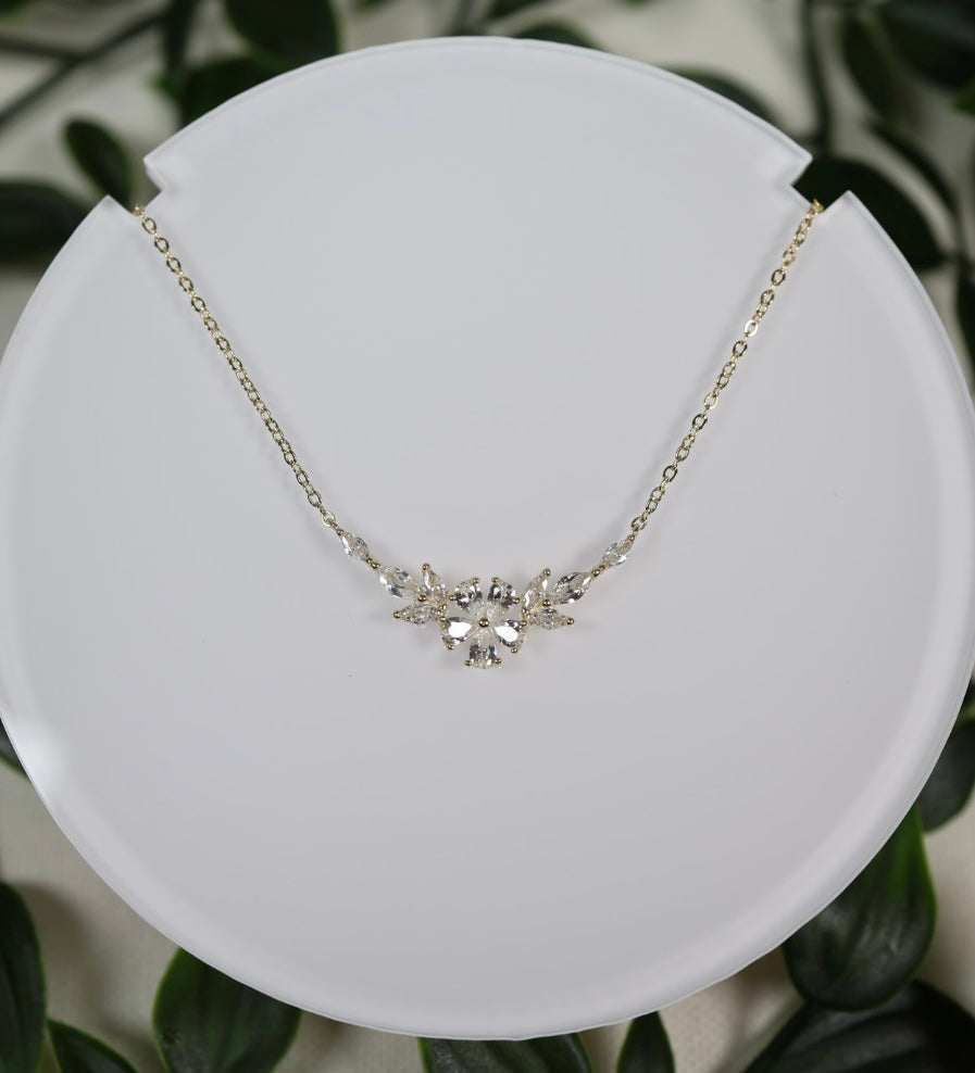 Petalyn Kette Gold