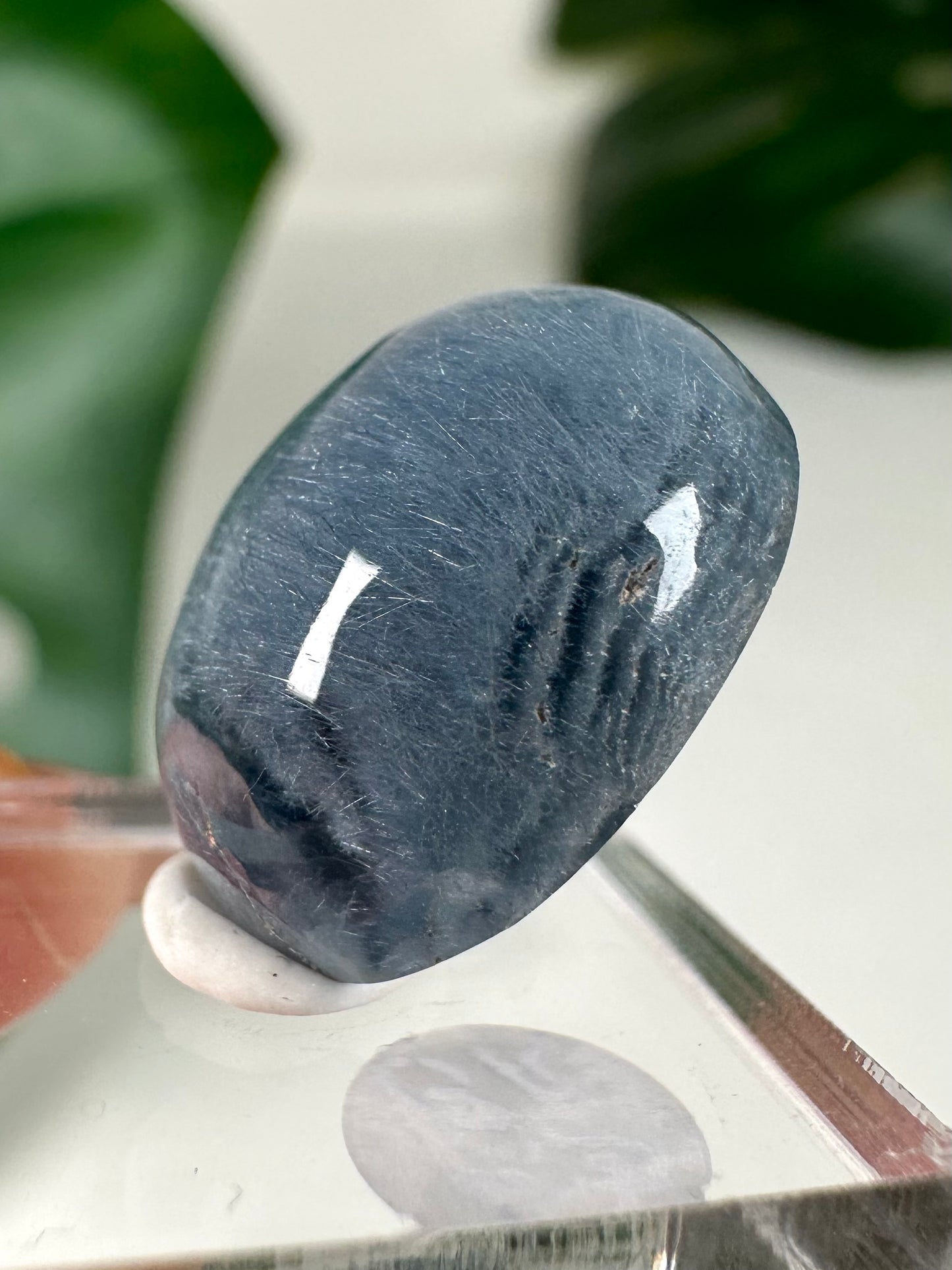 Blauer Amphibolquarz Cabochon Nr.50B2