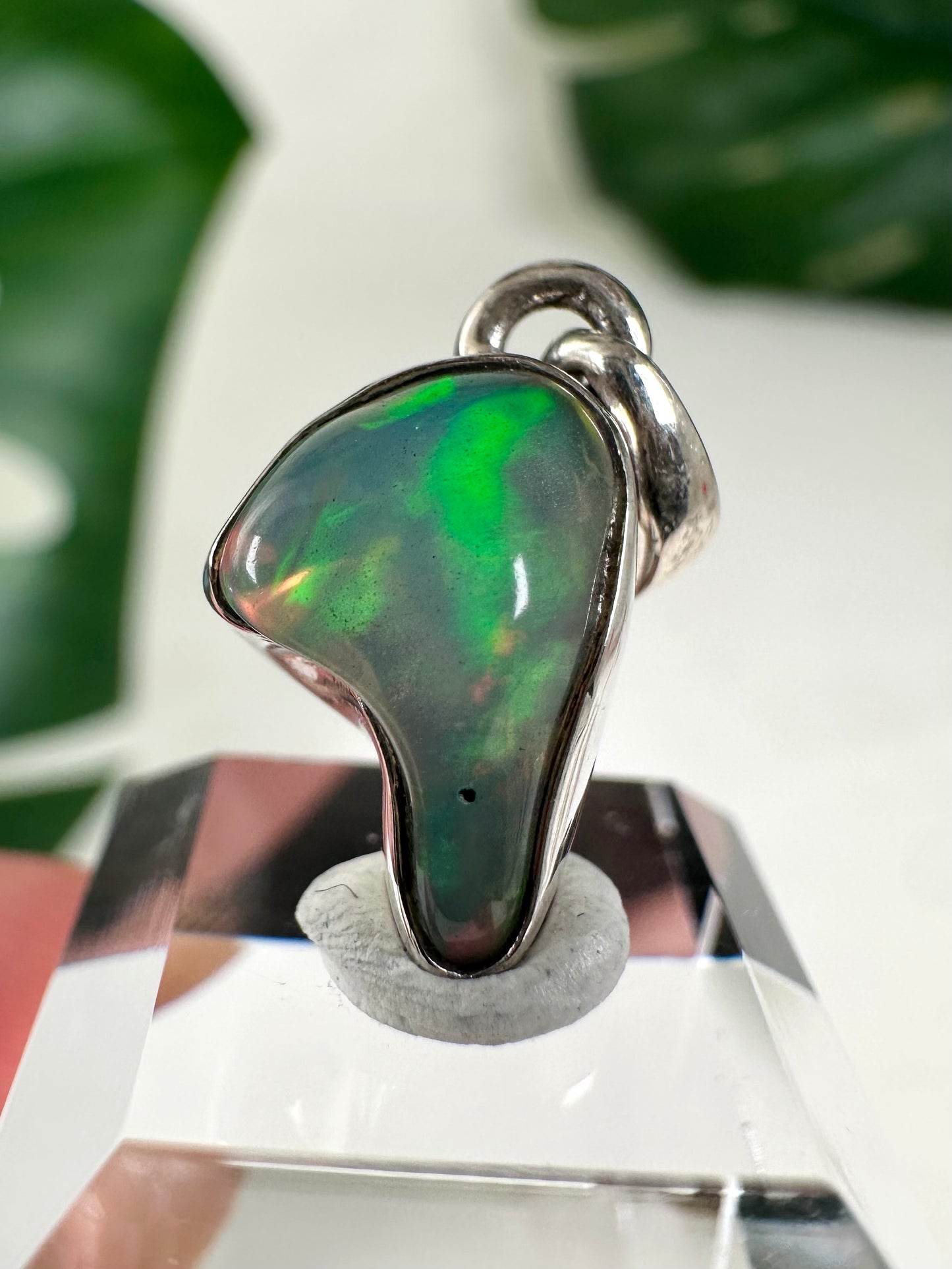 Colgante de ópalo etíope en plata 925 n.º 45O2