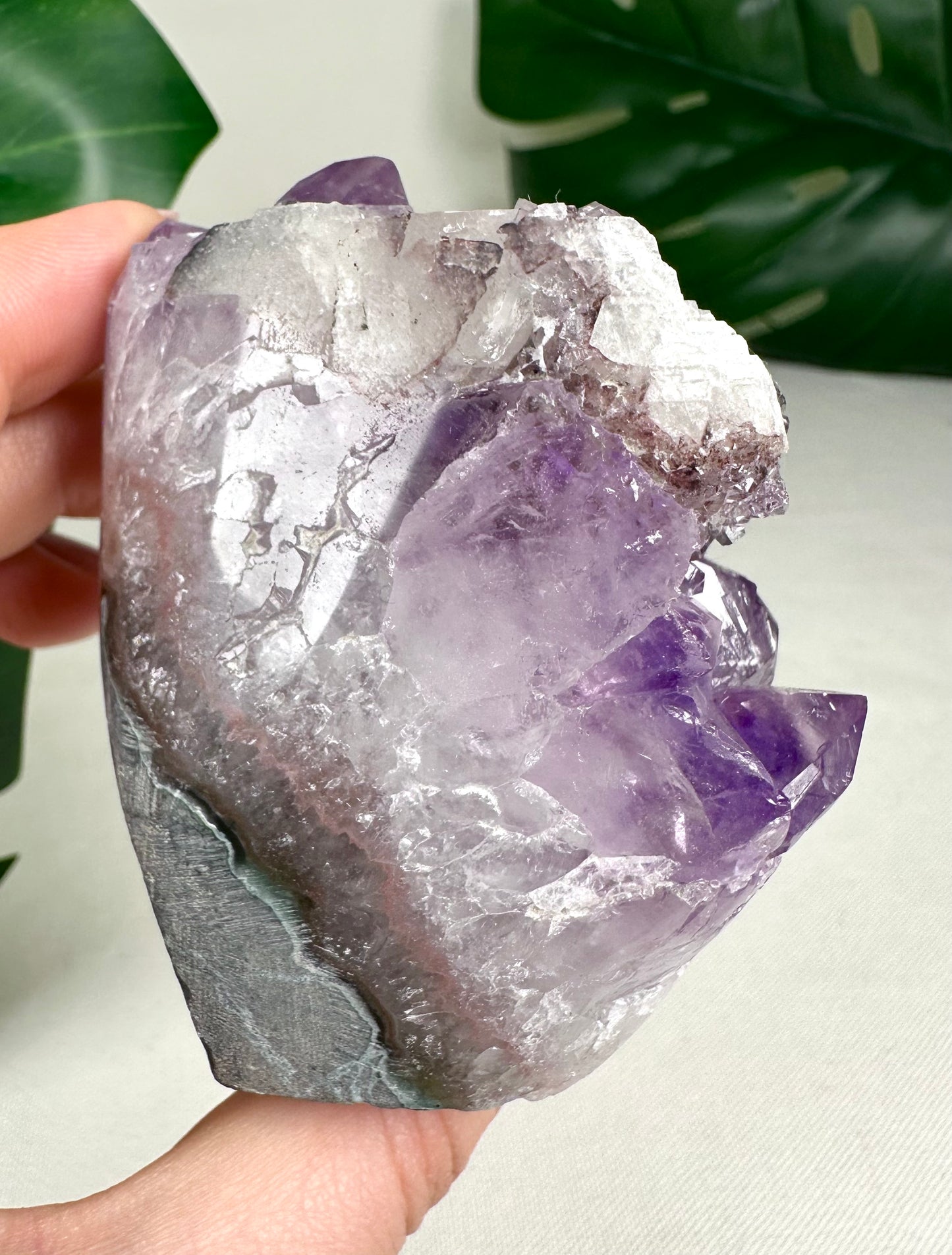 Amethyst mit Calcit Nr.68AC