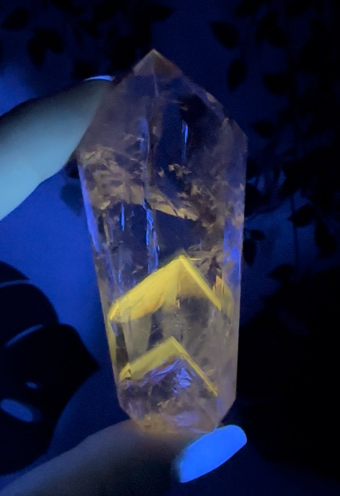 Amethyst x Powellit UV-Reaktiv Nr.46PA