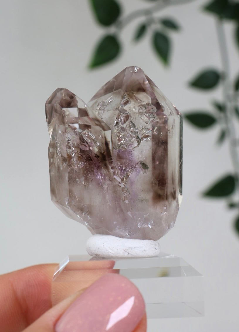 Goboboseb Quarz x Amethyst x Rauchquarz Phantomen Nr.108GR