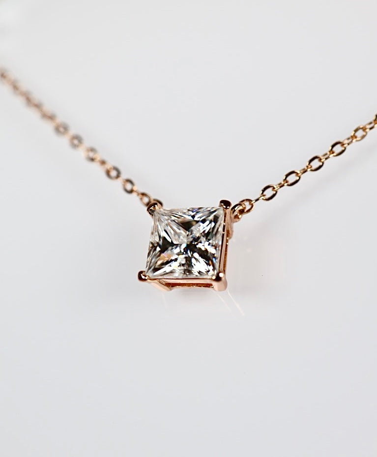 Isera Moissanit Kette Rose Gold