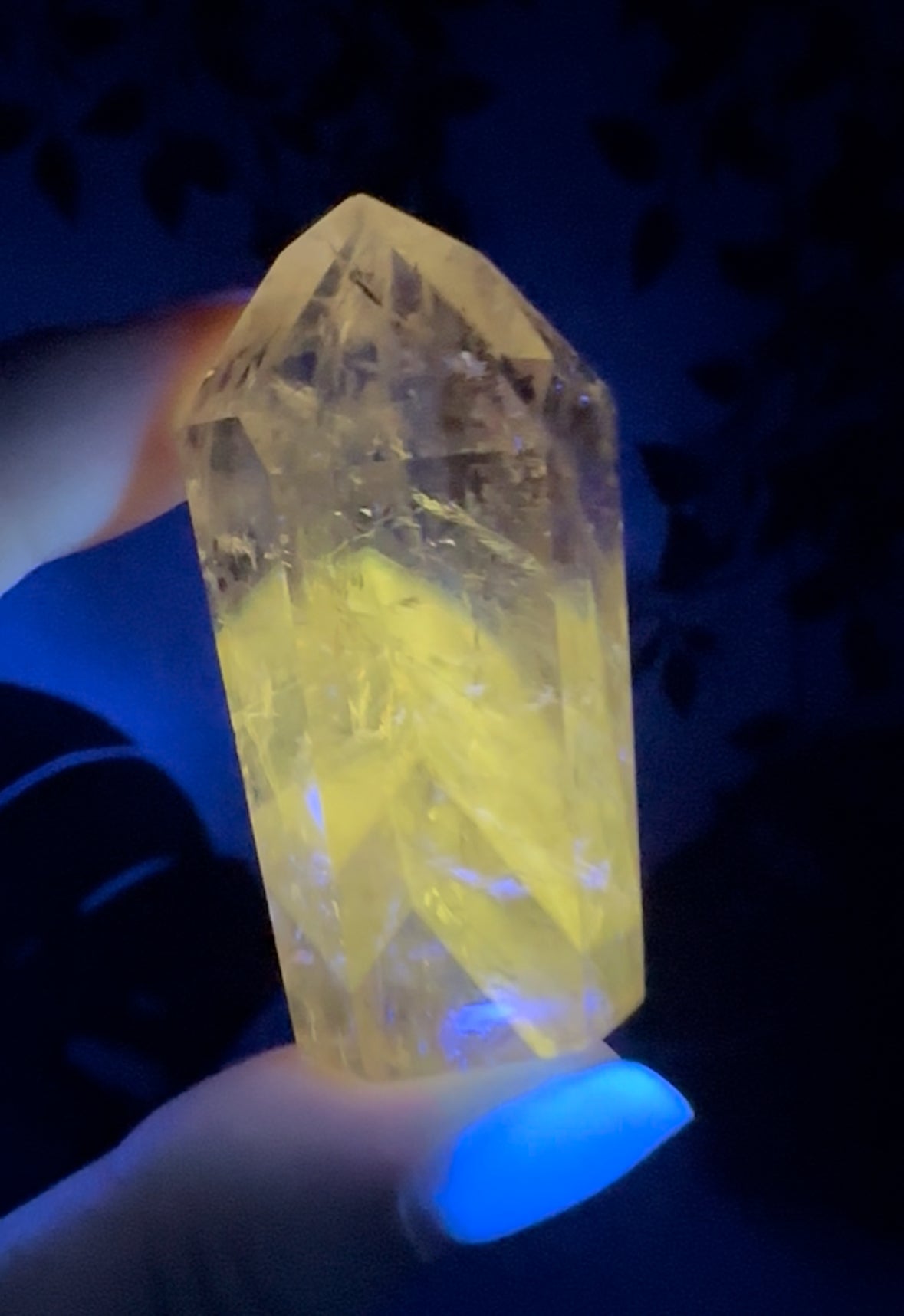 Amethyst x Powellit UV-Reaktiv Nr.34PO