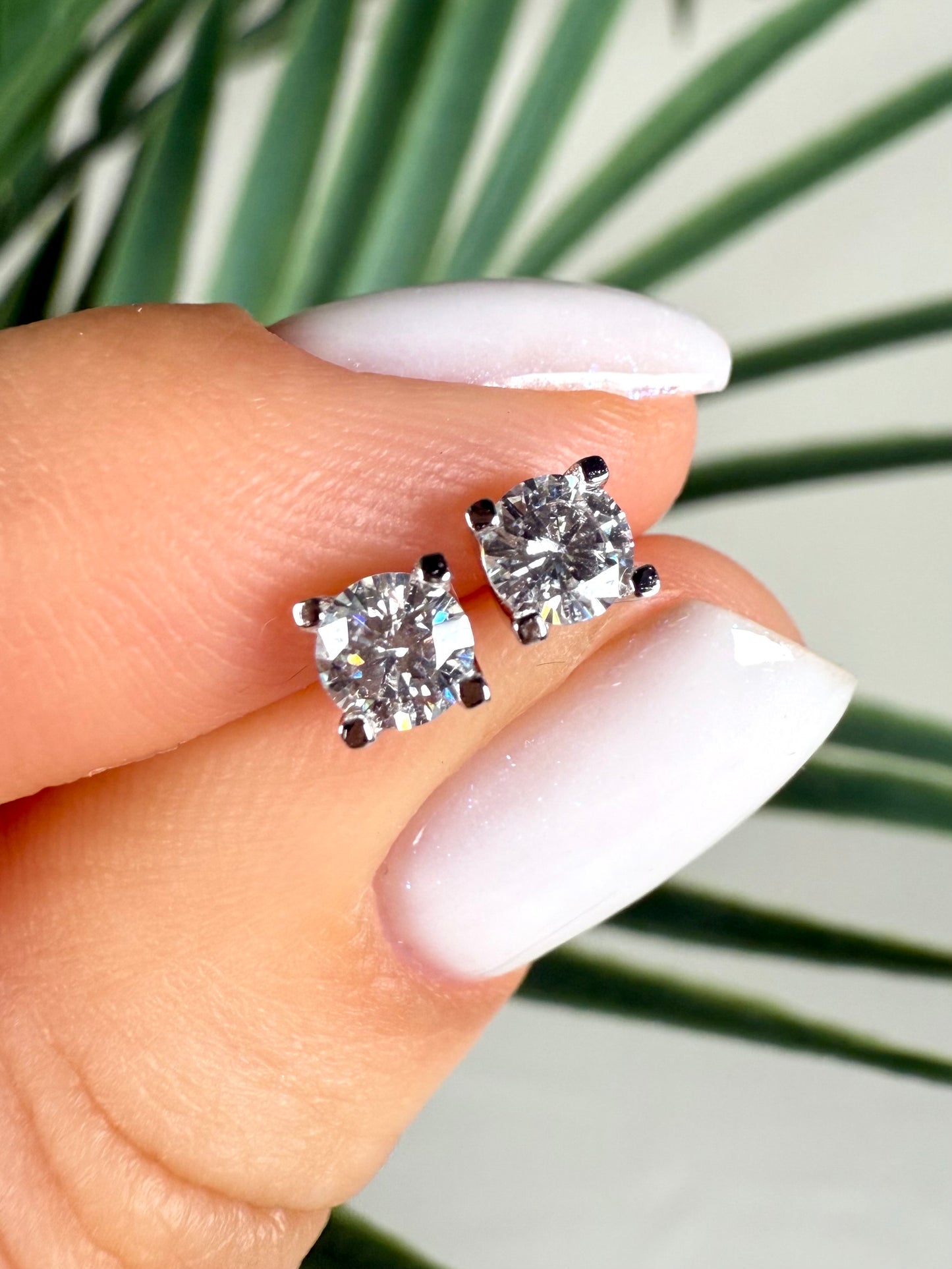 Veya Moissanit Ohrstecker 4mm - 0,6 ct. Silber