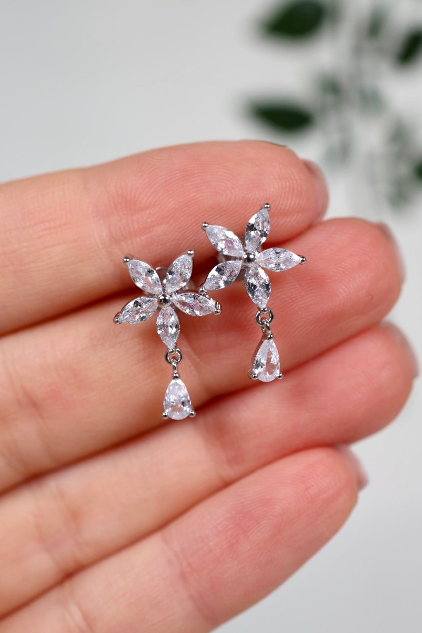 Laria Ohrstecker Silber