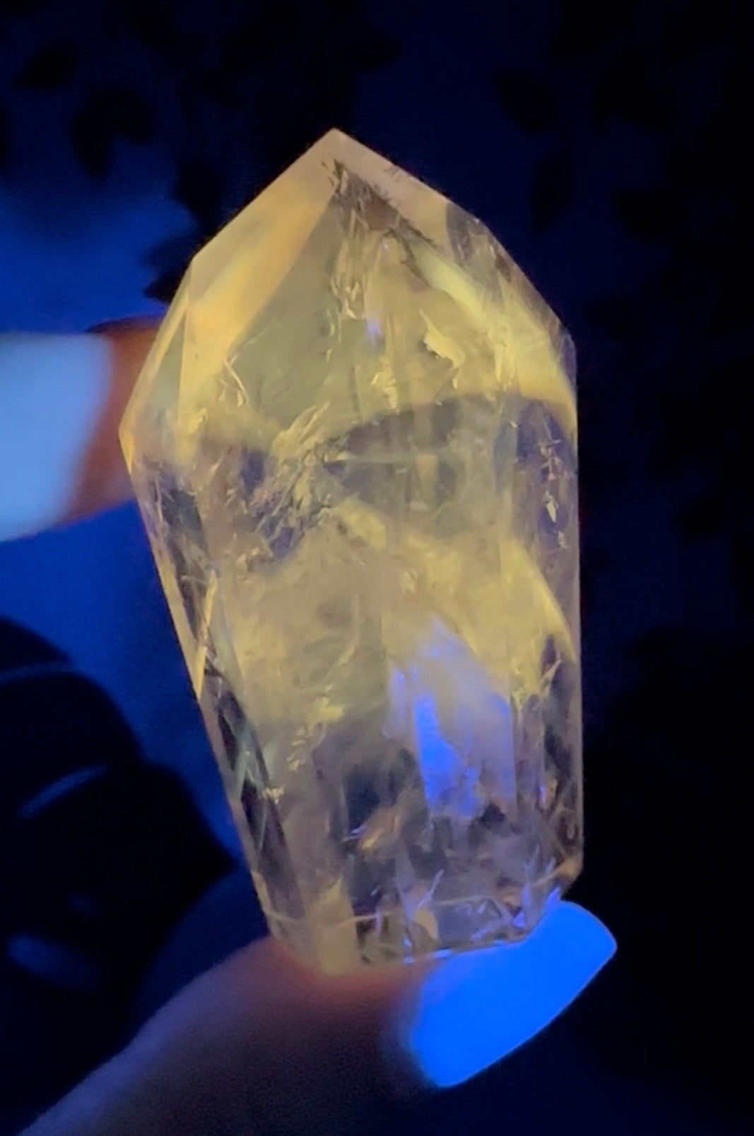 Amethyst x Powellit UV-Reaktiv Nr.35AP