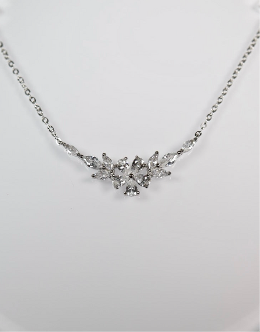 Petalyn Kette Silber