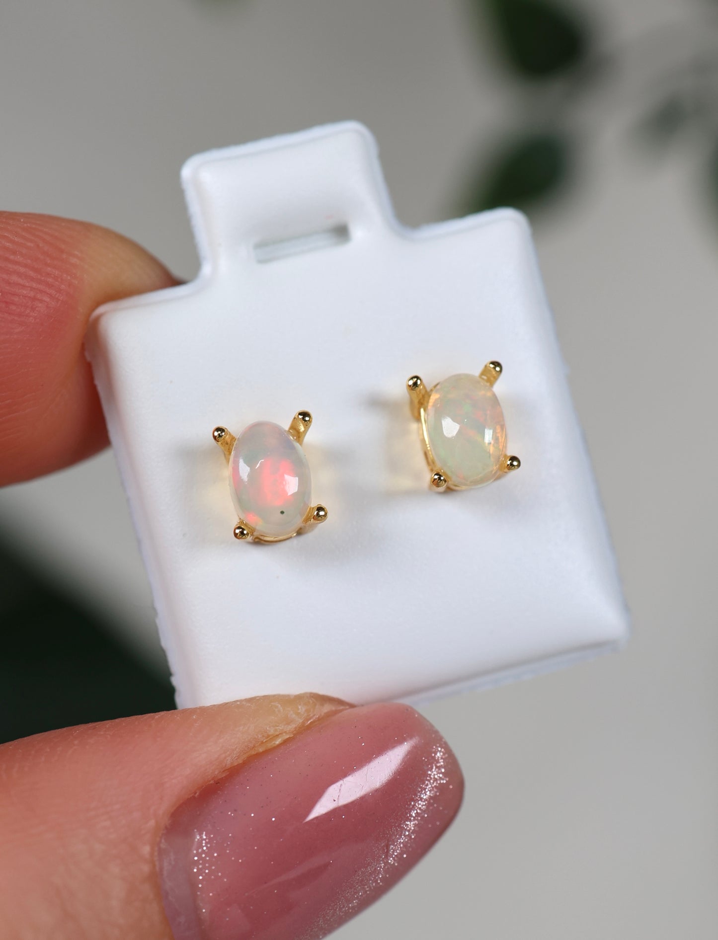 Helle Opal Ohrstecker Vergoldet - Auswahl