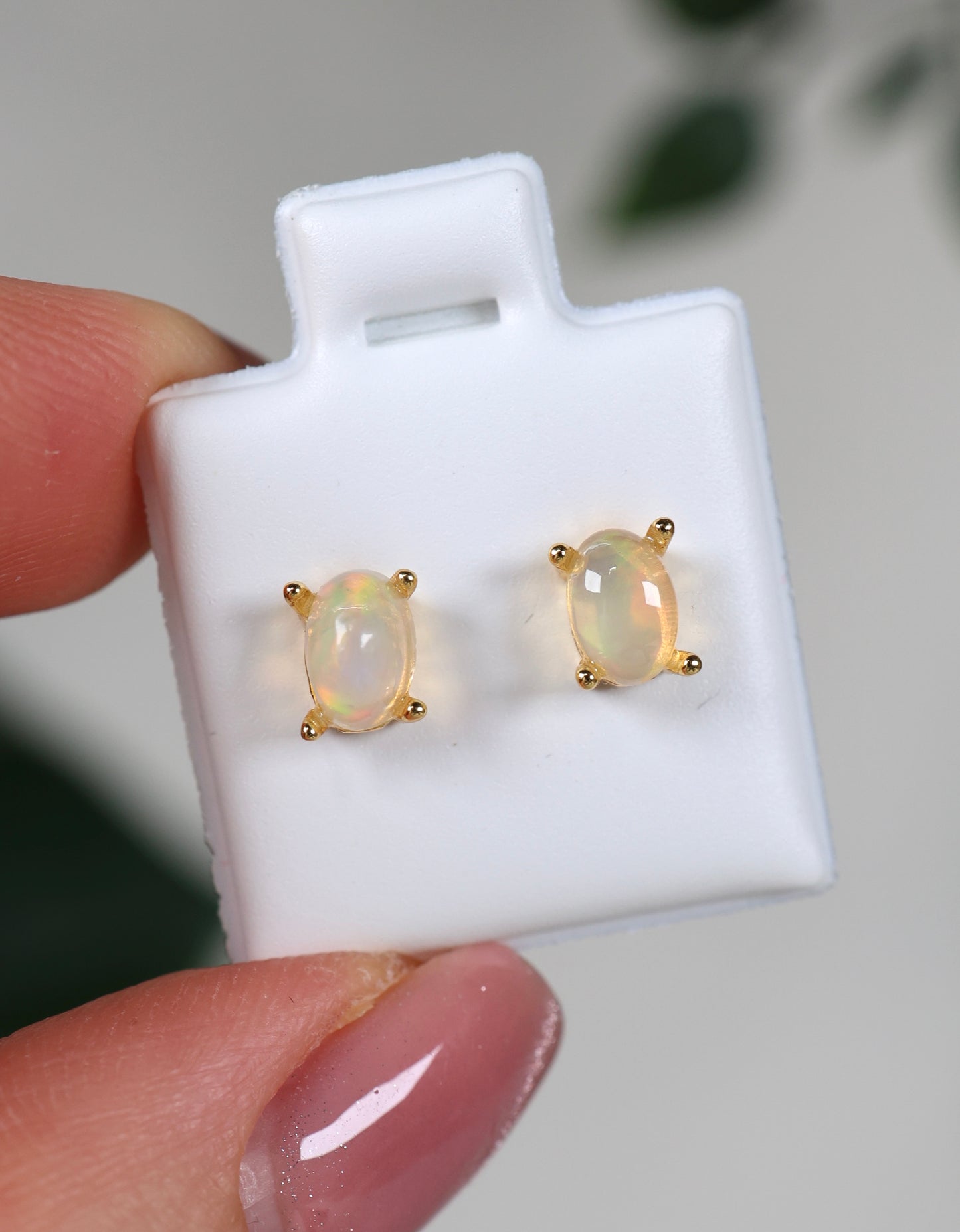 Helle Opal Ohrstecker Vergoldet - Auswahl