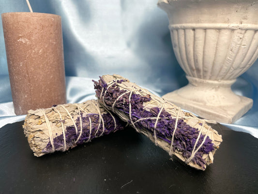 Weißer Salbei mit Lavendel Bündel